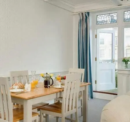The Lookout - Beautiful Sea Views *